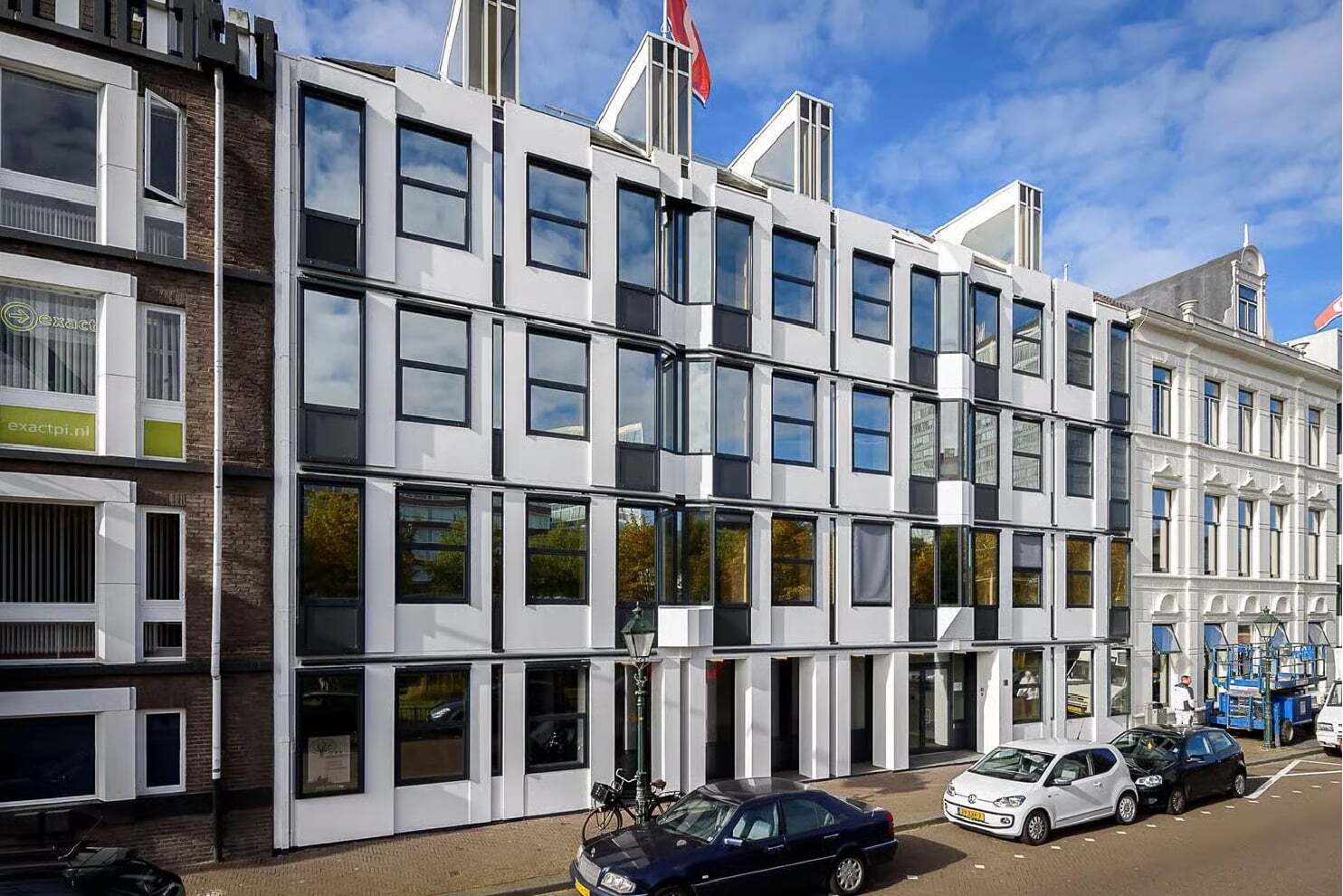 Artboard_1Arlon_Office_The_Hague_Clockwise