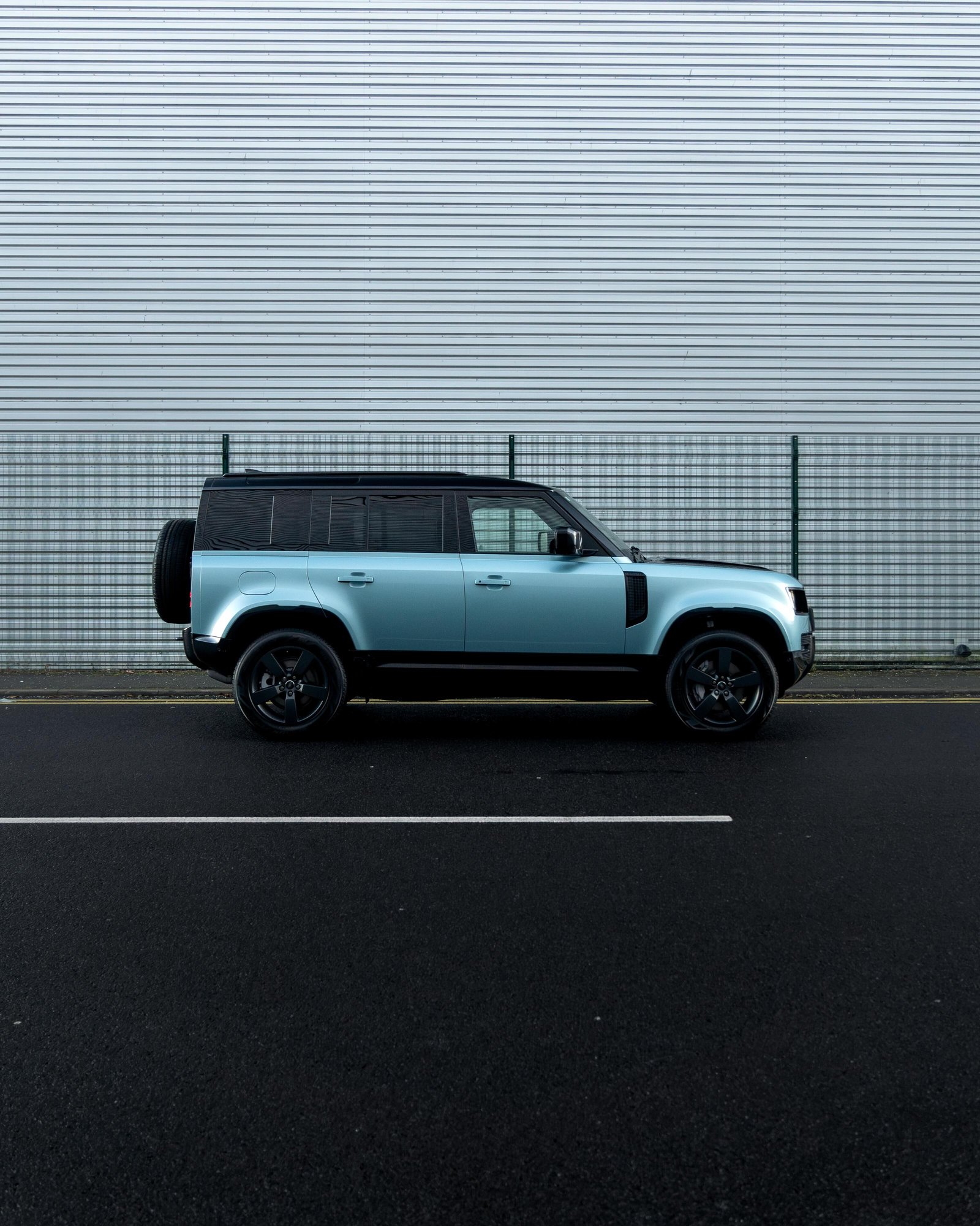 JPG-006 - Adam Ashley_Autowrap Manchester (EMEAI) - Defender - PCC